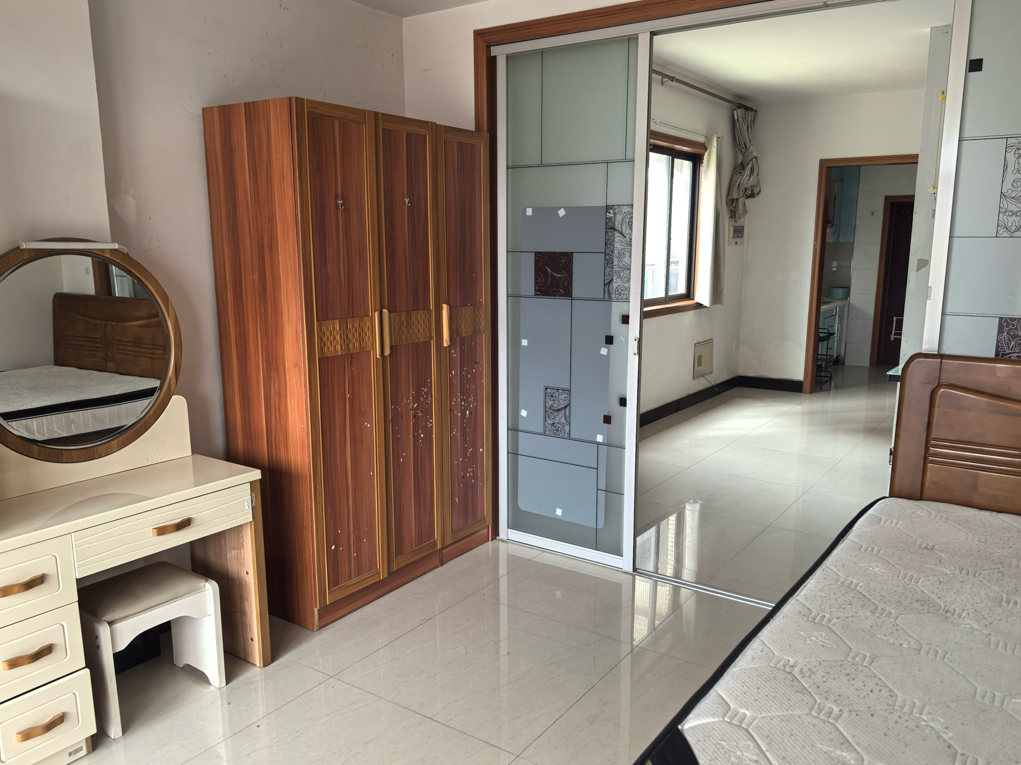 /zufang/Detail/13352