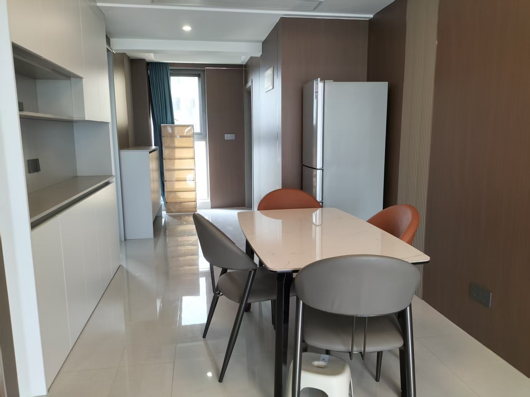 龙回小区 3室2厅2卫