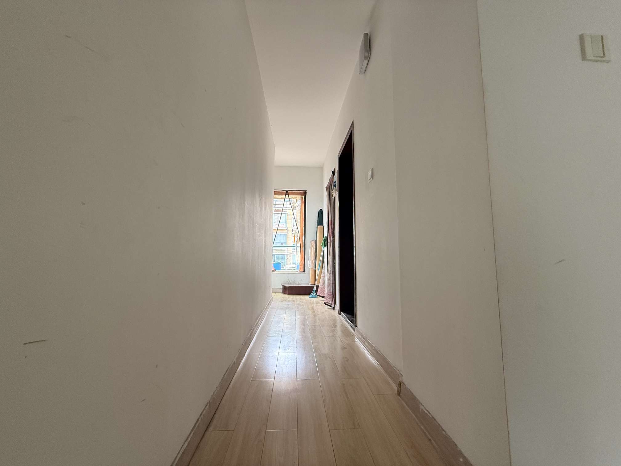 国际村 4室2厅2卫