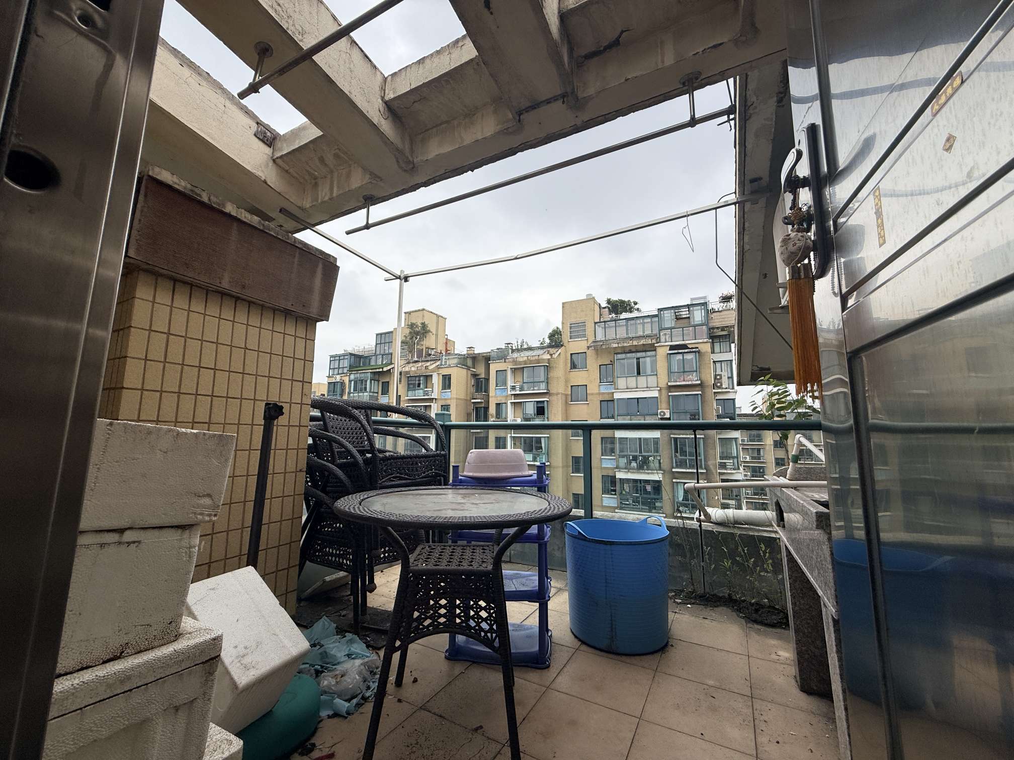 国际村 4室2厅2卫