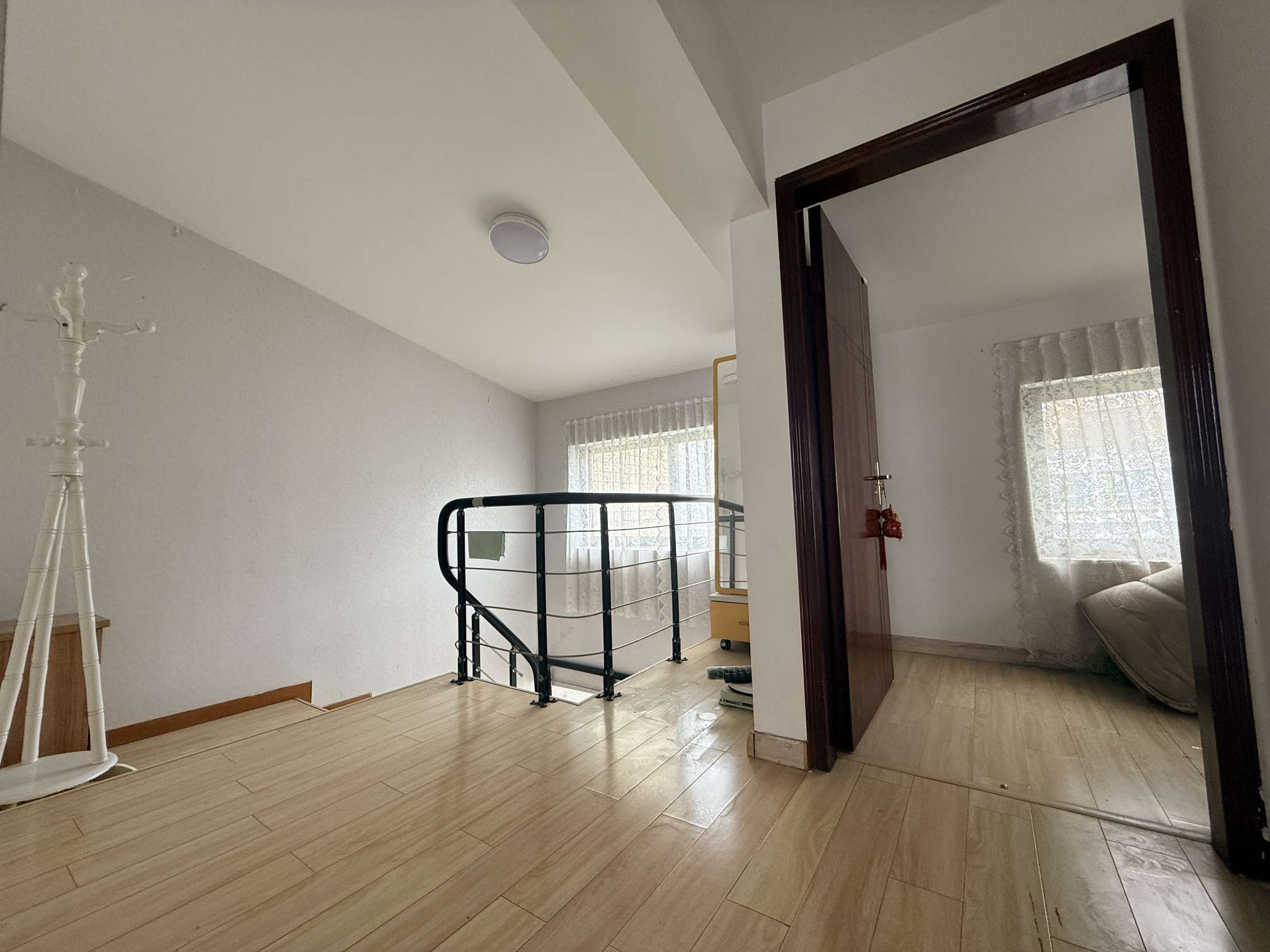 国际村 4室2厅2卫