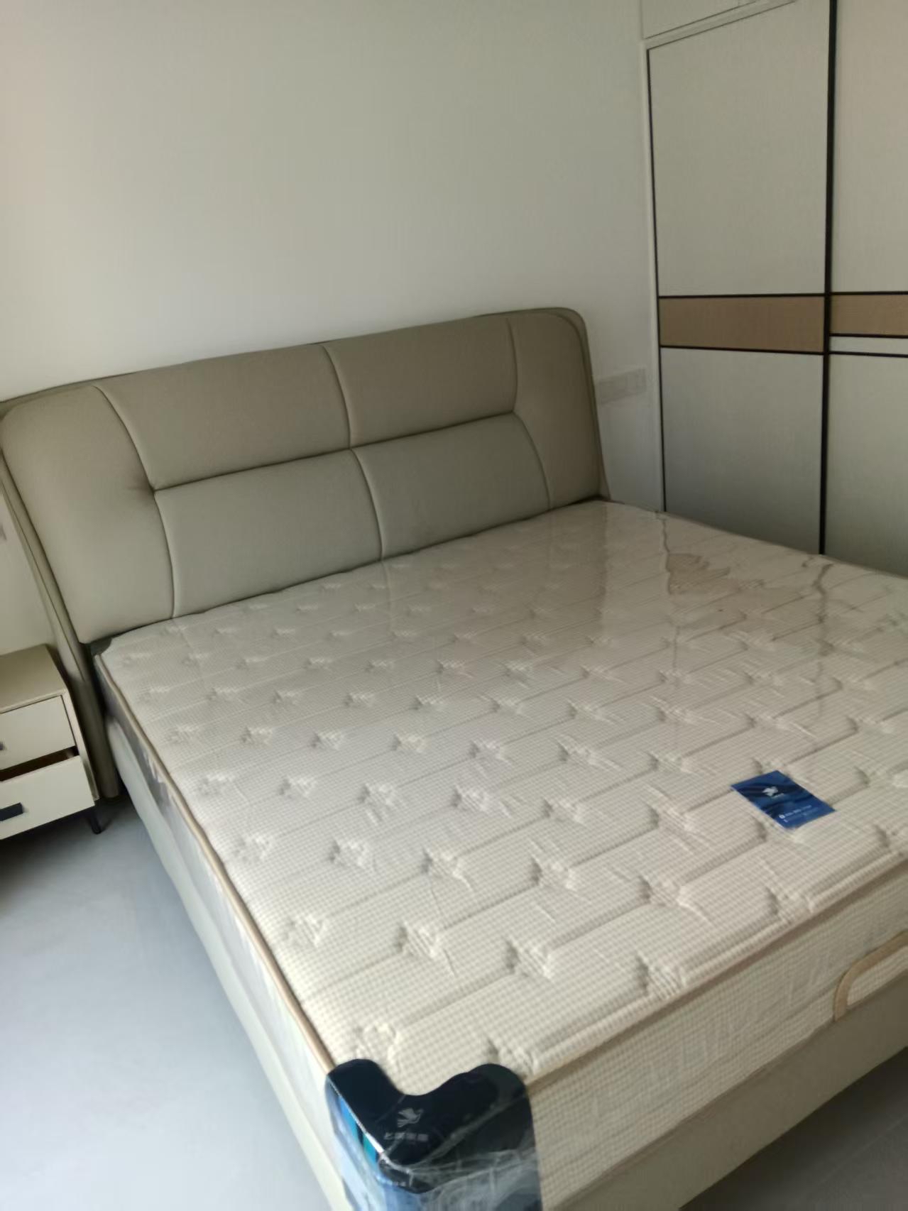 龙海家园东区 4室2厅2卫