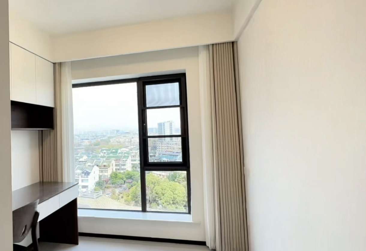 建设悦府 4室2厅2卫