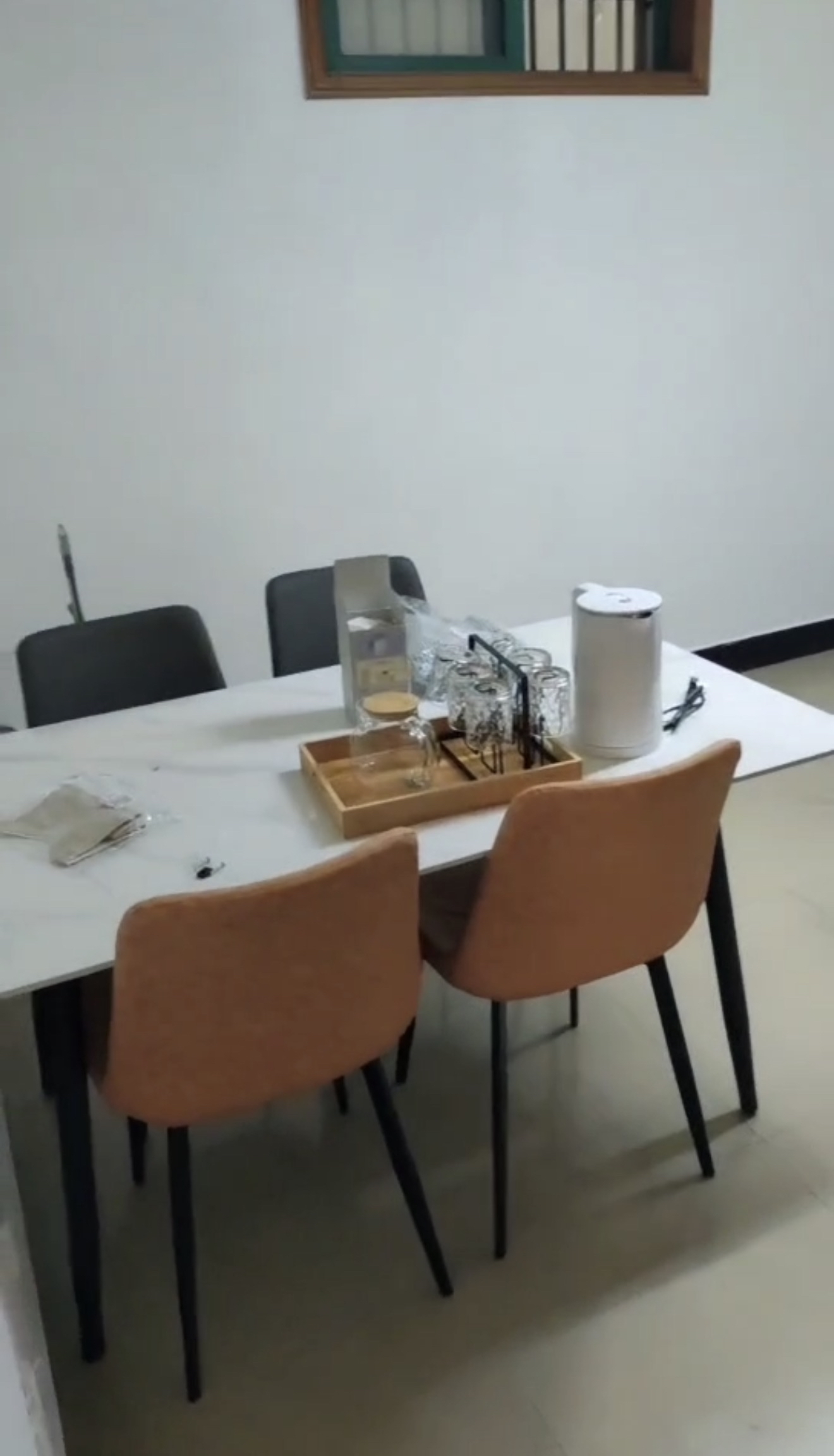 现代公寓 2室2厅1卫