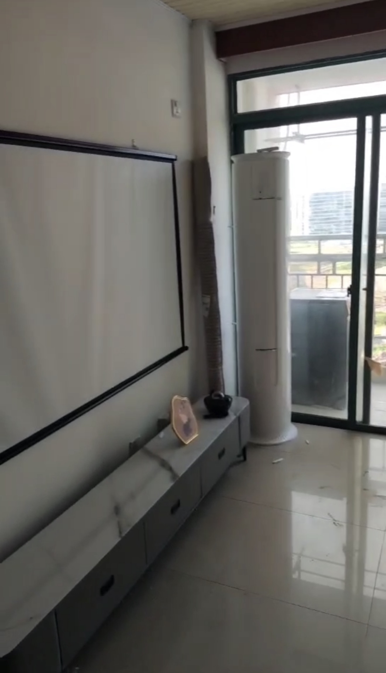 现代公寓 2室2厅1卫
