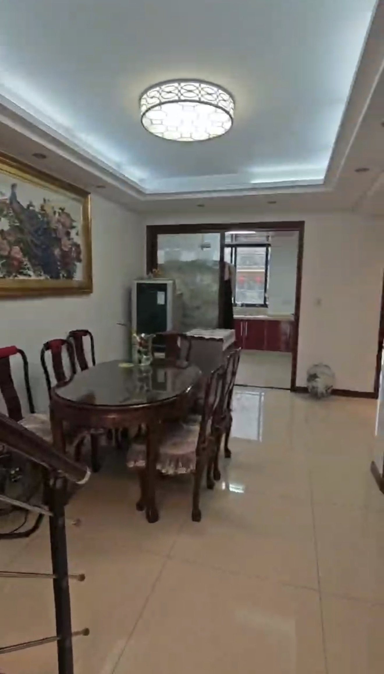 国际村 3室2厅2卫