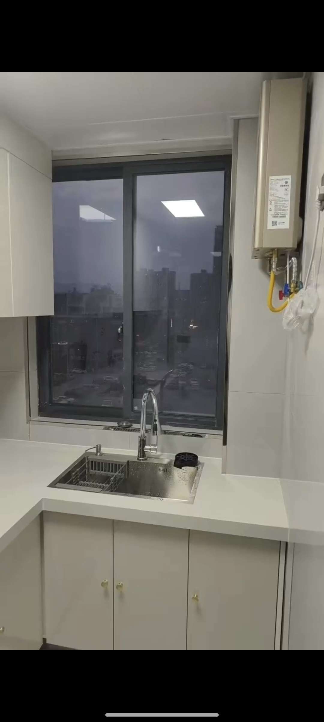 龙回小区 3室2厅1卫