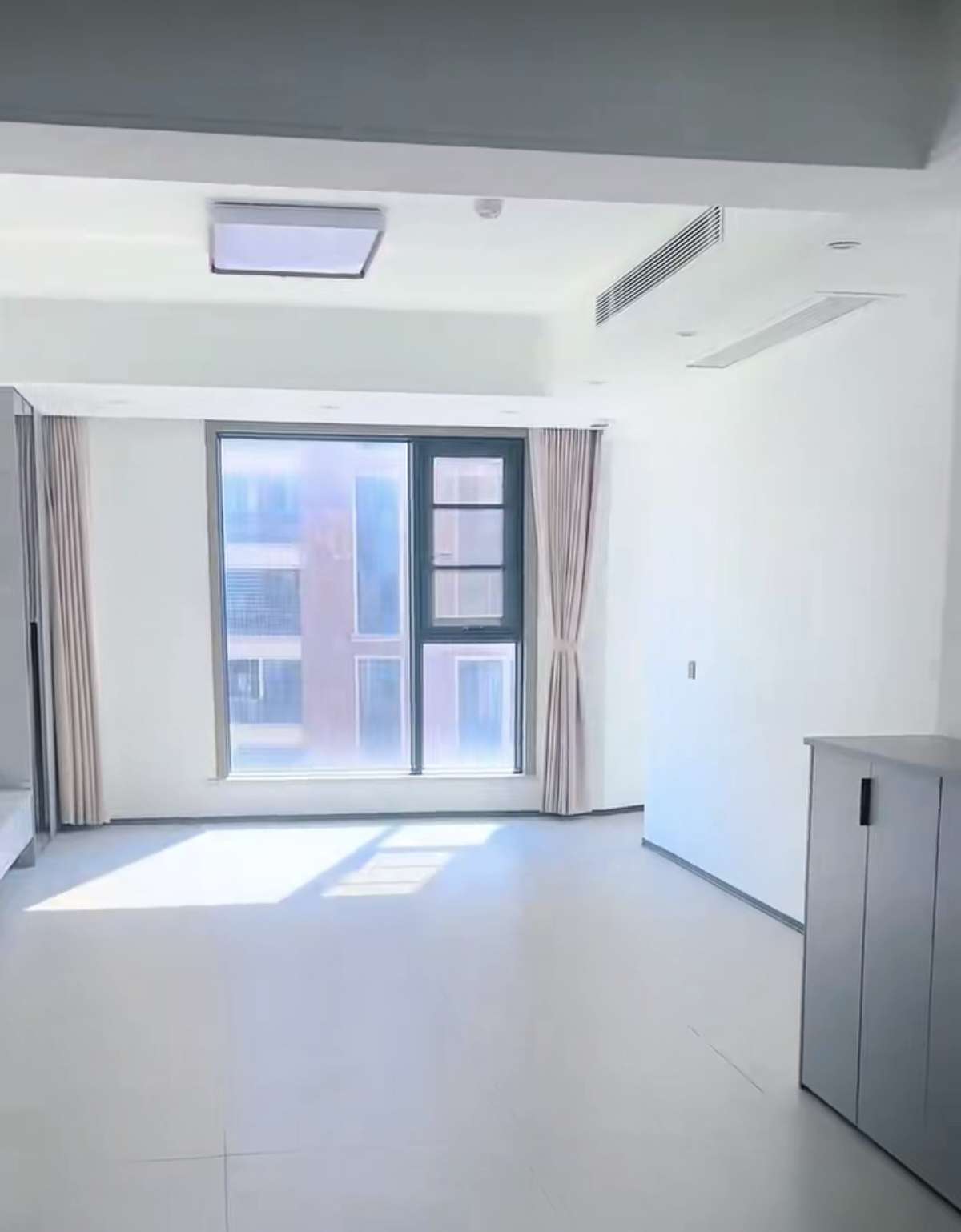 龙海家园 4室2厅2卫