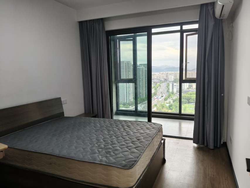 车站新村(华丰府) 3室2厅2卫