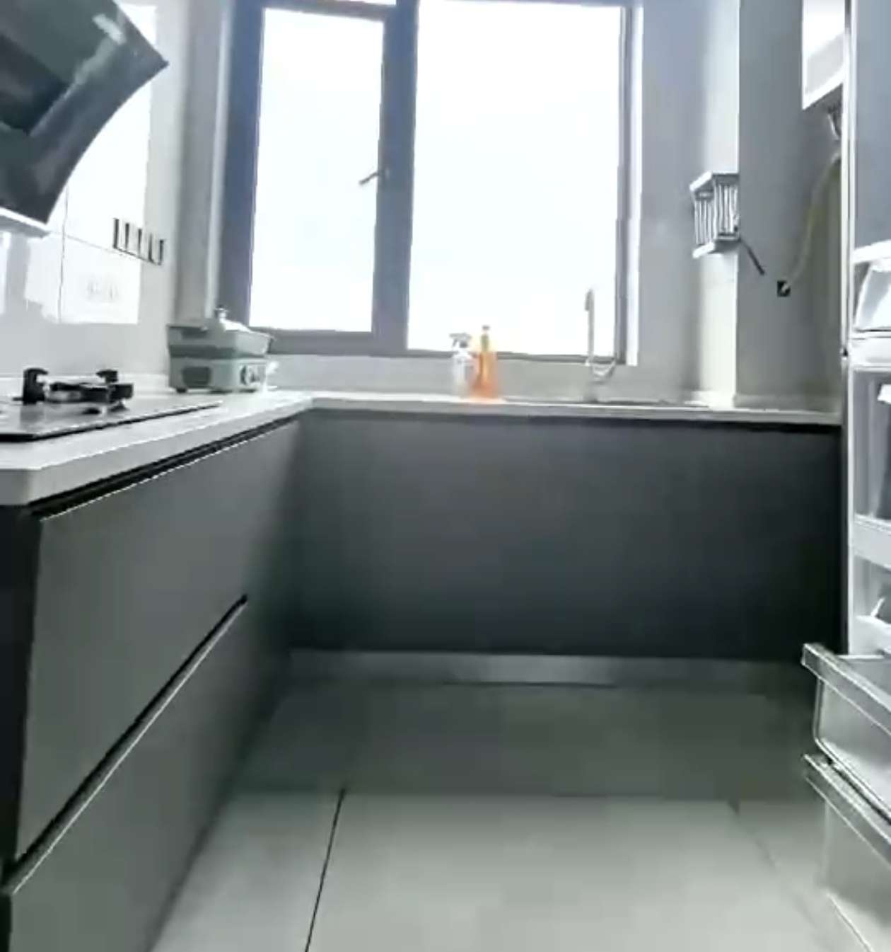 龙海家园东区 3室2厅2卫